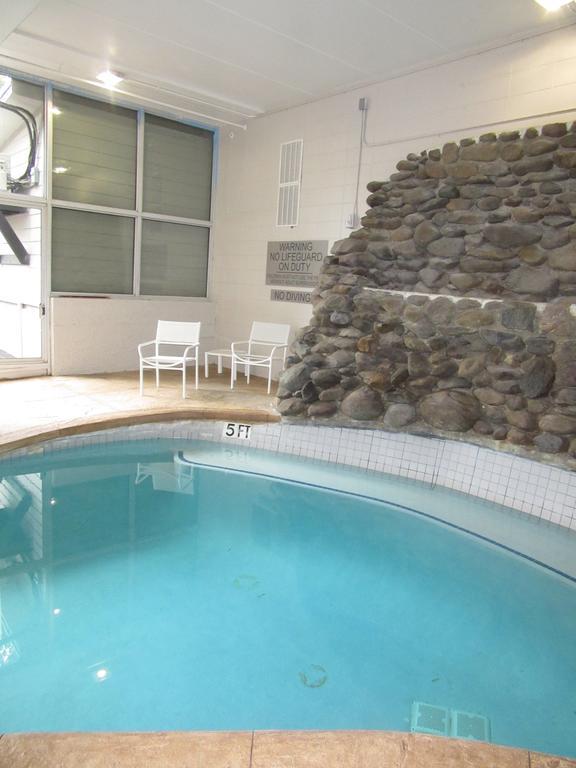 Country Inn & Suites Downtown Convention Center By Radisson, Gatlinburg, Tn ภายนอก รูปภาพ