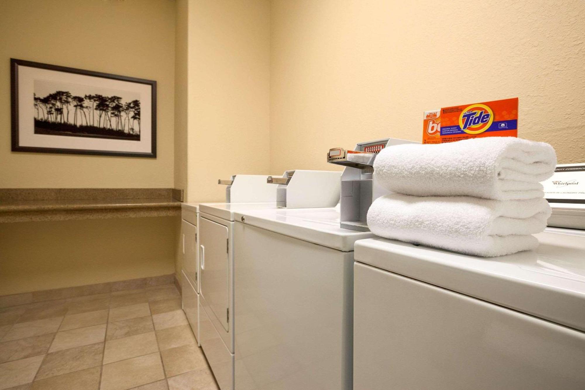 Country Inn & Suites Downtown Convention Center By Radisson, Gatlinburg, Tn ภายนอก รูปภาพ
